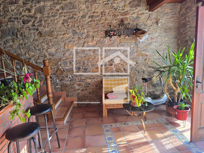 Local en Sant Joan Les Fonts Girona