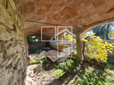 Local en Sant Joan Les Fonts Girona