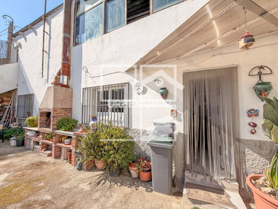 Inmueble en Calle Fuente de Santa Teresa Número 1  , Barcelona