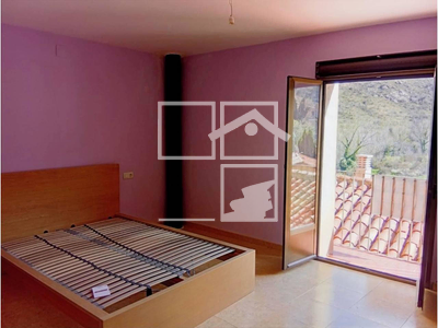 Local en Cañizar del Olivar Teruel