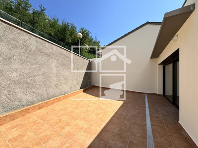 Local en Olot Girona