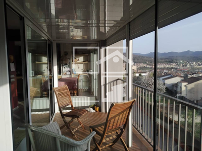 Local en Olot Girona